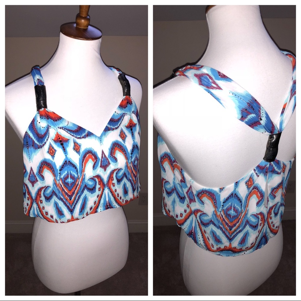 Bebe Crop Top